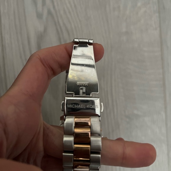 Two tone ladies Michael kors watch - Picture 2 of 2